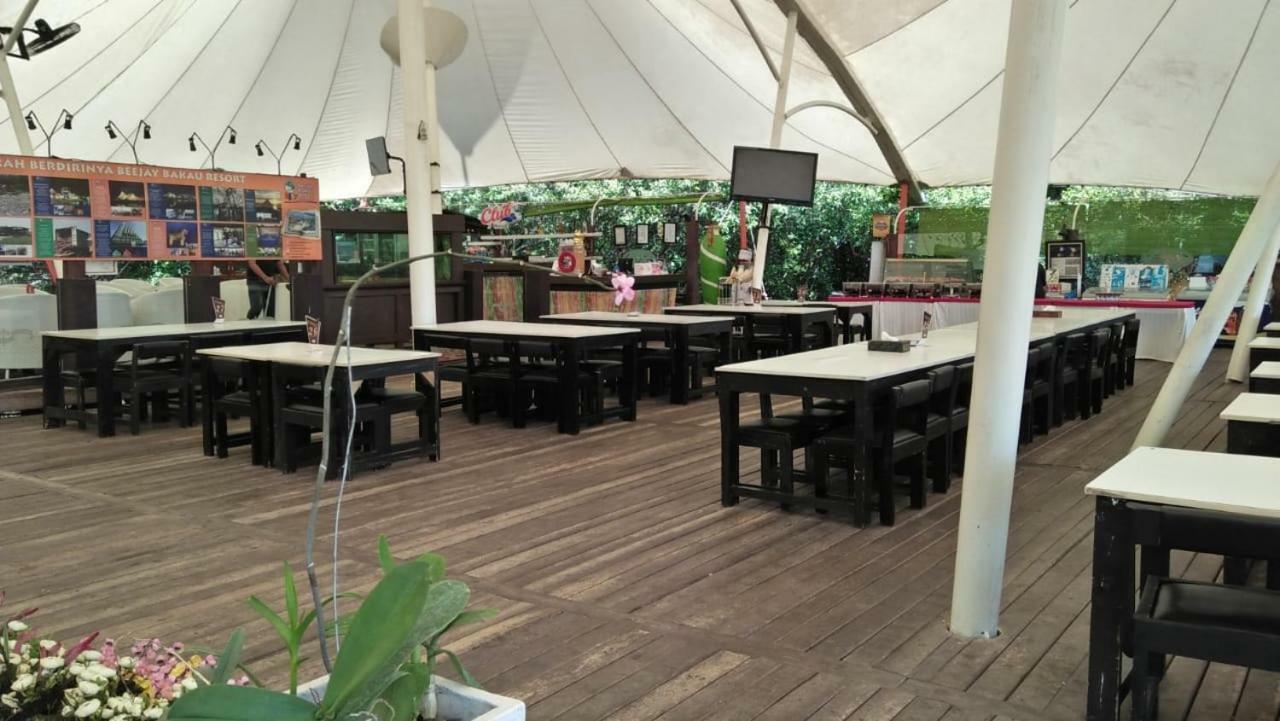 Beejay Bakau Resort Probolinggo Extérieur photo